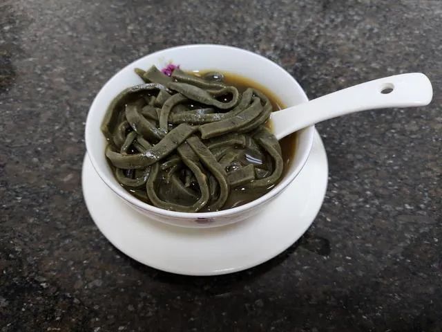 【三月三】没想到吧！“臭”名远扬的鸡屎藤，药食两用皆相宜